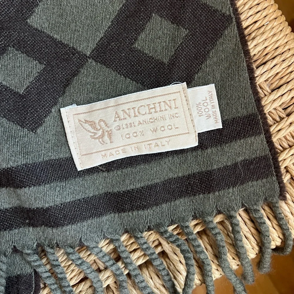 ANICHINI 100% Wool Italian Woven Scarf – Geometric Jacquard